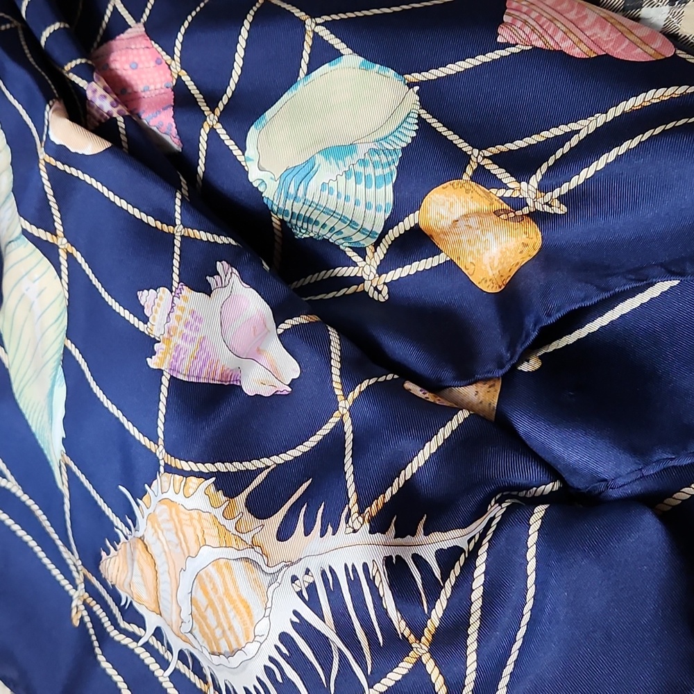 Gucci Scarf - Picture 4 of 12